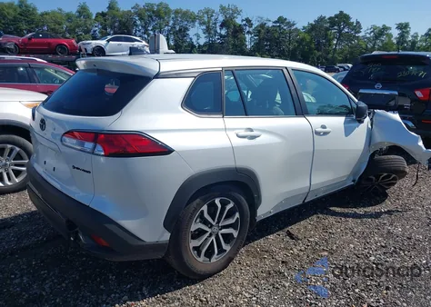 2025 Toyota Corolla Cross Hybrid S z USA, uszkodzony, nr VIN 7MUFBABG6SV076445